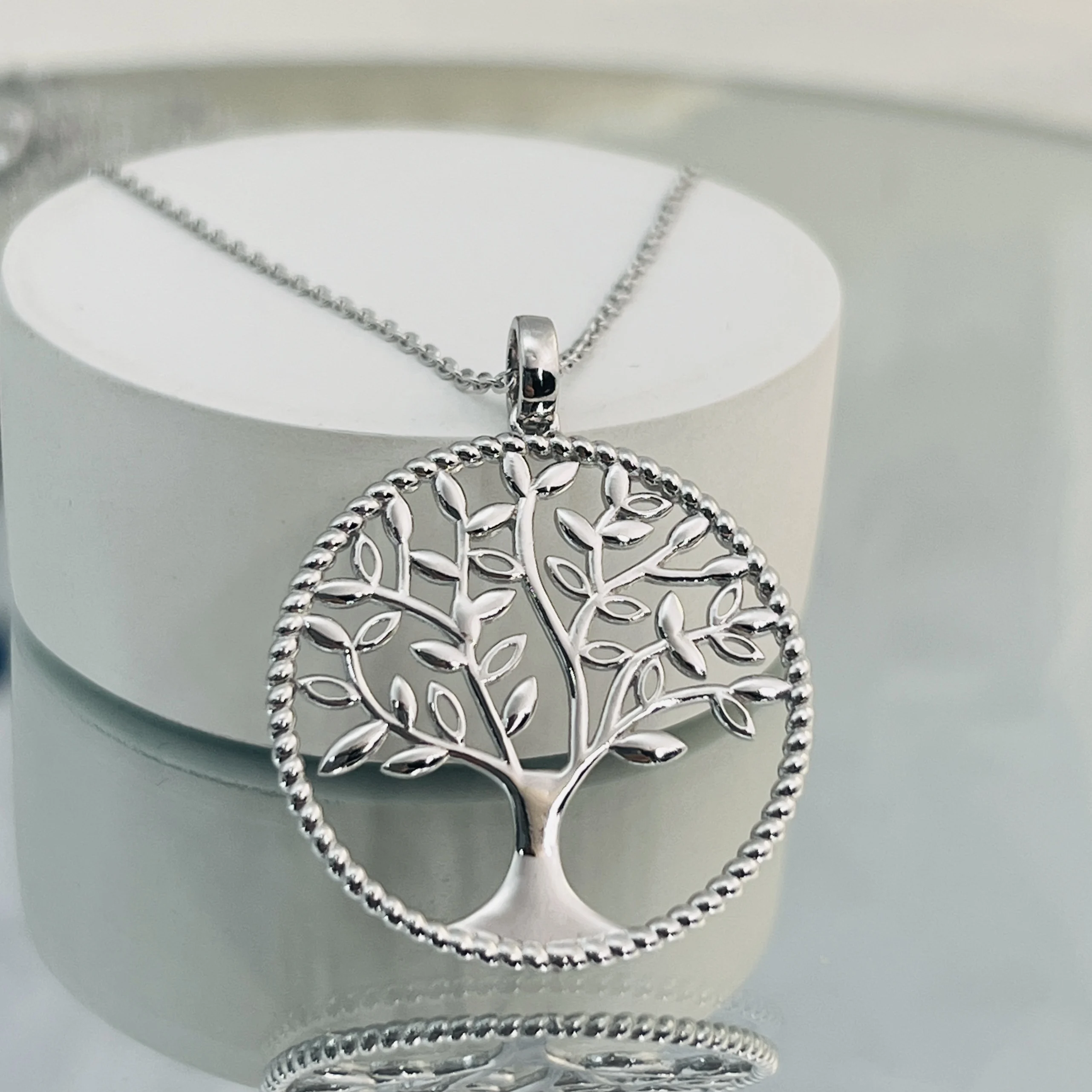 Sterling Silver S925 Life Tree Pendant Country Style Round Pendant Necklace