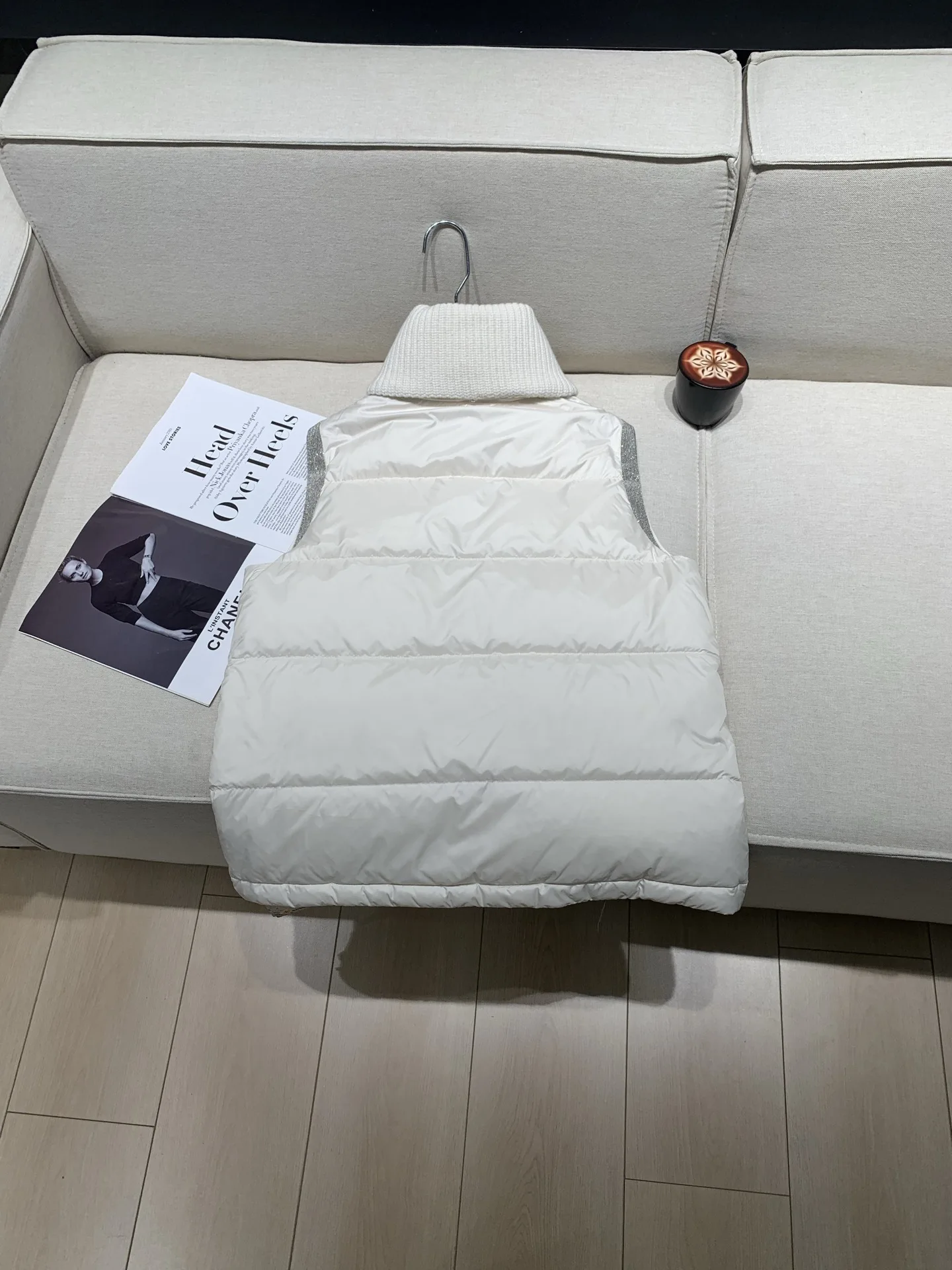 Nieuw herfst/winter hoogwaardig mode kralen kasjmier en ganzendons vest voor dames (2025)