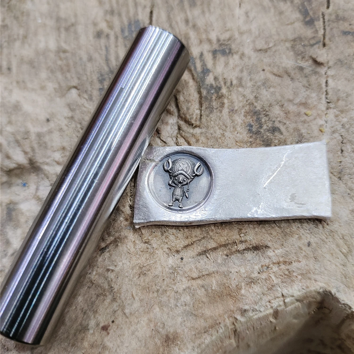 

3D Metal Stamping Punch Leather Silver DIY Punching Tool Jewelry Stamper Embossing Marking Stamps Cartoon Monster Child Pattern