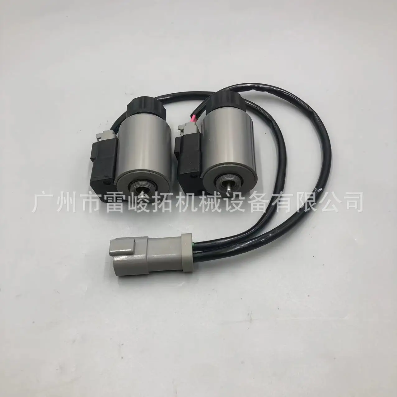 Excavator Loader Engineering Machinery Accessories UC1026011625 Solenoid Valve Wheel Loader