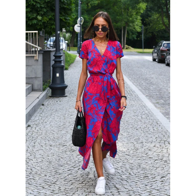 

2025 European And American Women's Summer New V-neck Printed Lace-up Dress