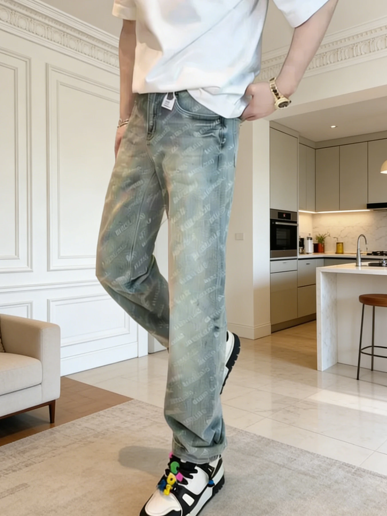 

Men's jeans with niche design full-letter print, gradient washed texture, a must-have for trendy outfits