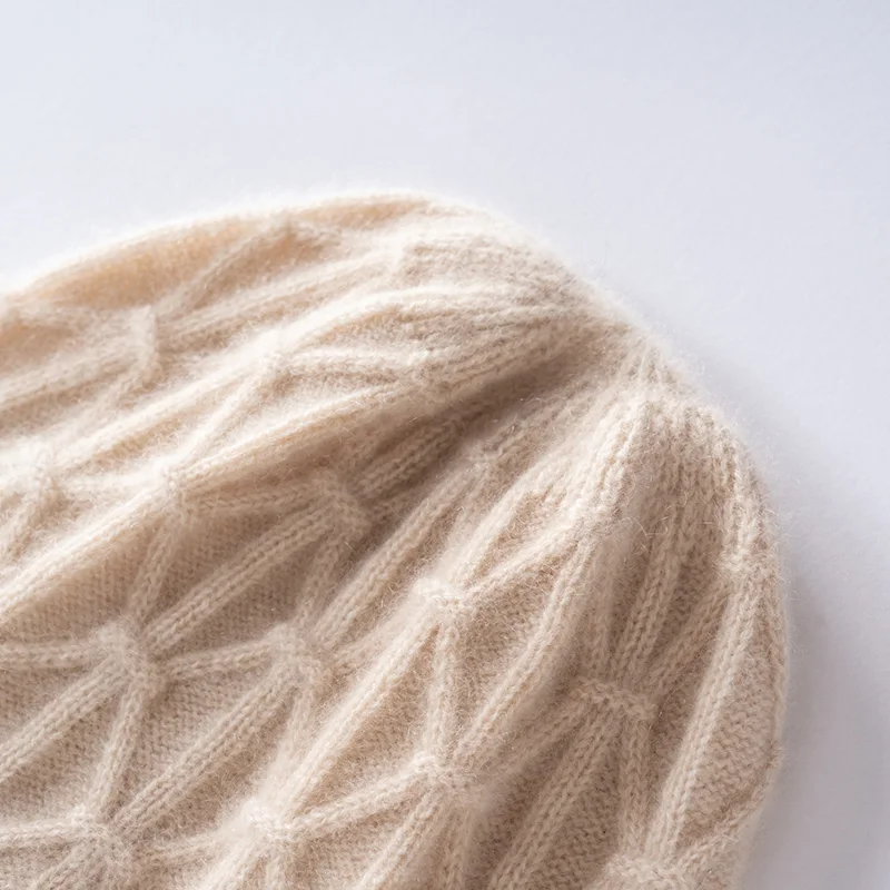 2025 High Quality Winter New Pure Cashmere Brimless Hat Diamond Grid Knitted Women's Thick Warm Outdoor Cold Proof Thick Hat
