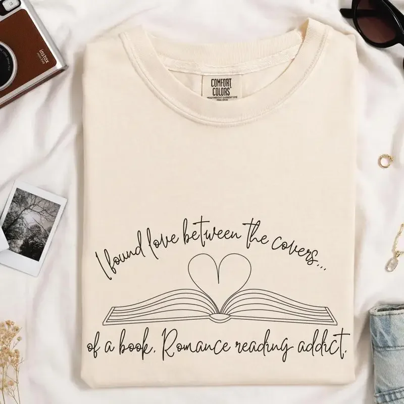 Cute Heart and Book T shirt Perfect for Romance Readers Funny Valentine's Day Lovers of Romantic Fiction Line Art