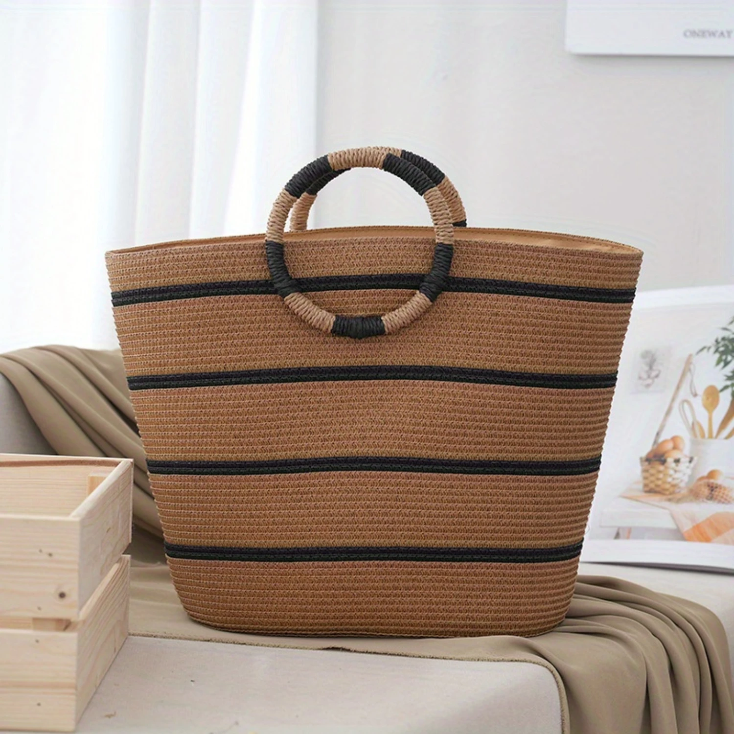"Large Capacity Straw Tote Bag for Women, Handwoven Beach Vacation Bag, Simple Style Rattan Packaging"
