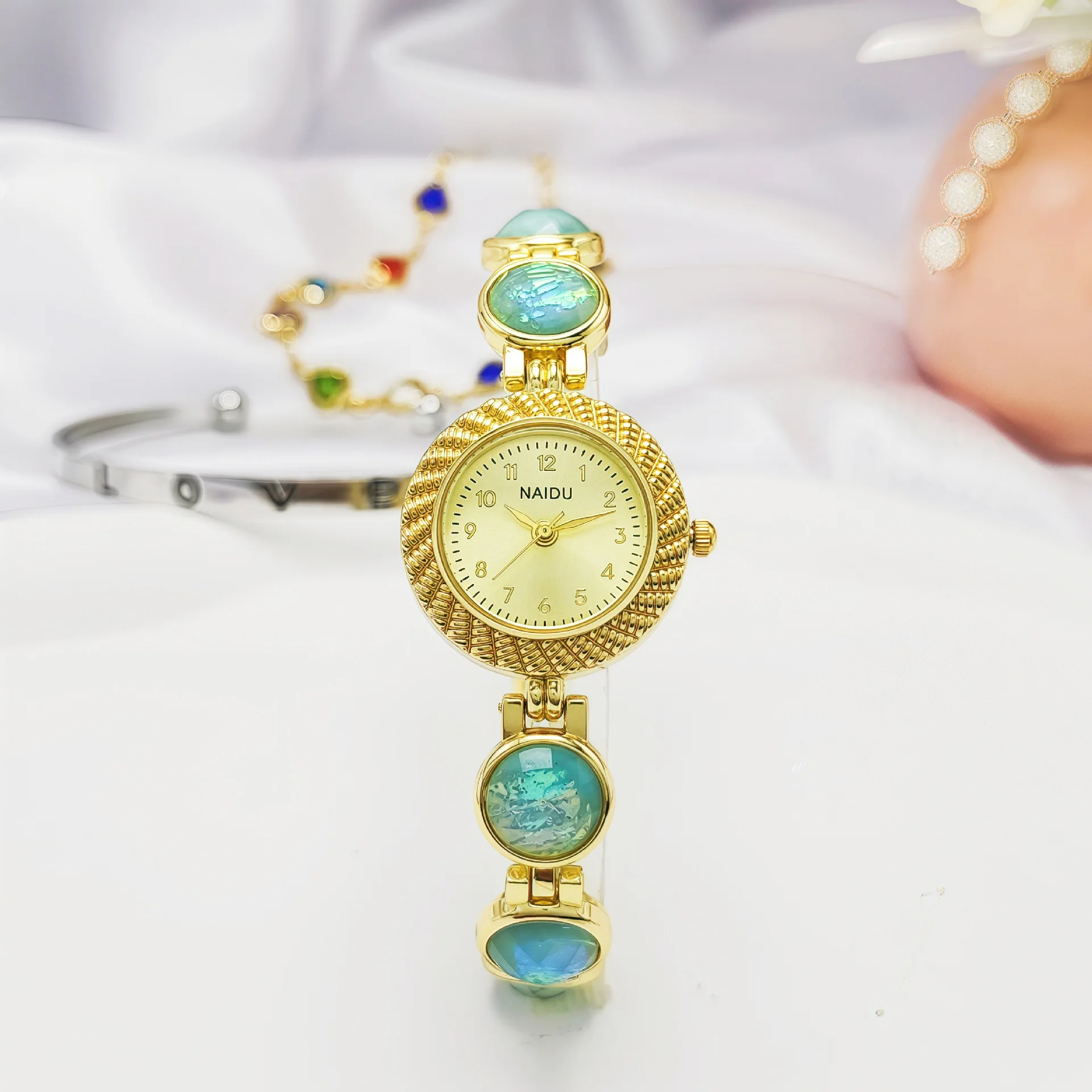 Luxury Brand High-end Seven Color Chain Bracelet Watch Women's Vintage Ladies Fashion Quartz Wristwatches Gift Relógio Feminino