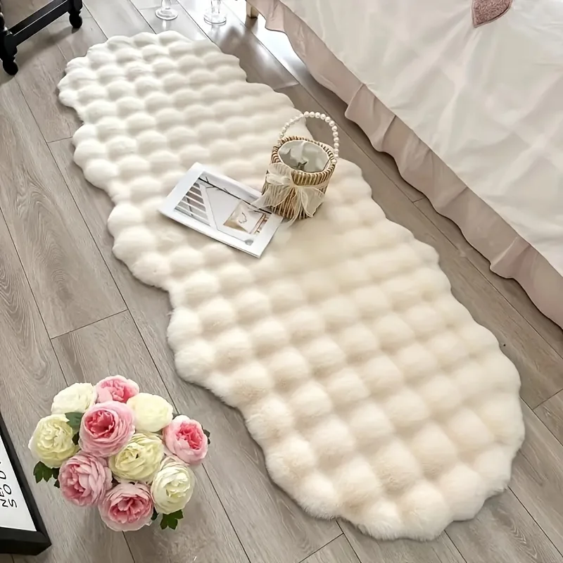 

A Plush White Bedroom Carpet A Soft and Comfortable Area Rugs A Faux Rabbit Runner Carpet Suitable for Living Room