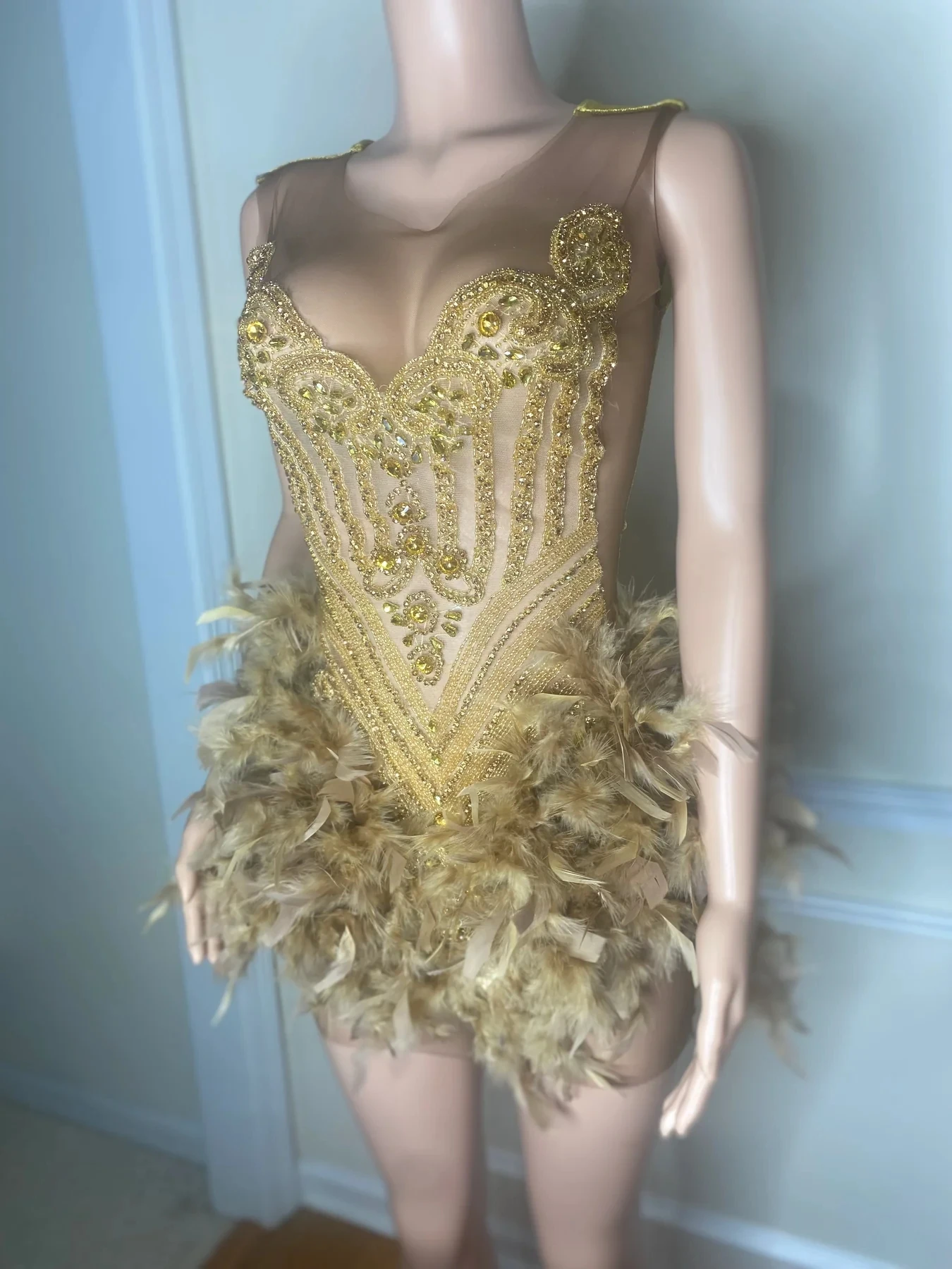 Feather Gold Short Prom Dresses Black Girls Birthday Party Dresses Beaded African Mini Cocktail Dresses Homecoming Customized