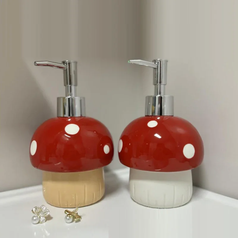 European Style Red Mushroom Lotion Bottle Ceramic Bathroom Soap Liquid Container Household Shampoo Makeup Remover Storage Bottle