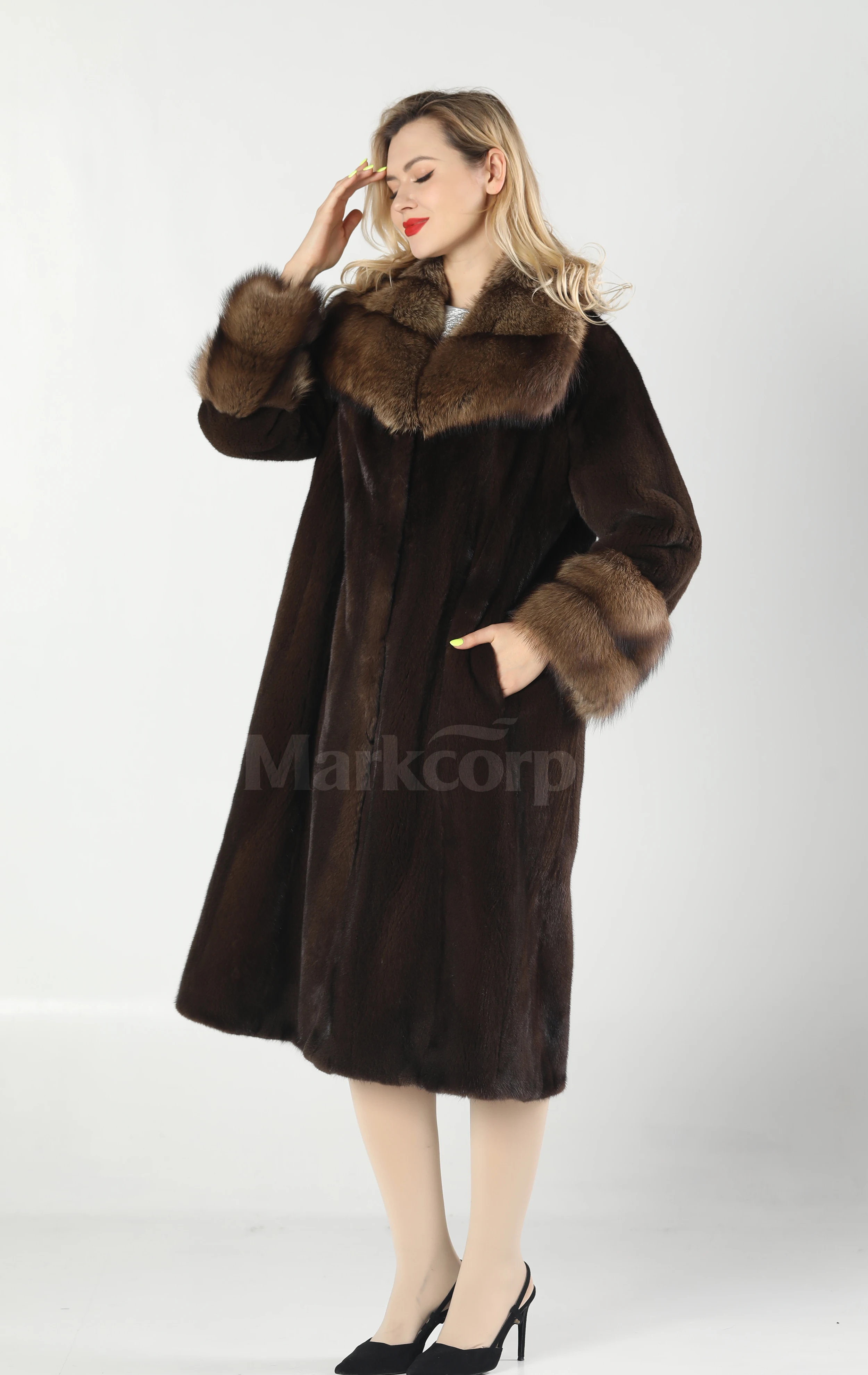 【Markcorp】 Mantel bulu antik yang modis