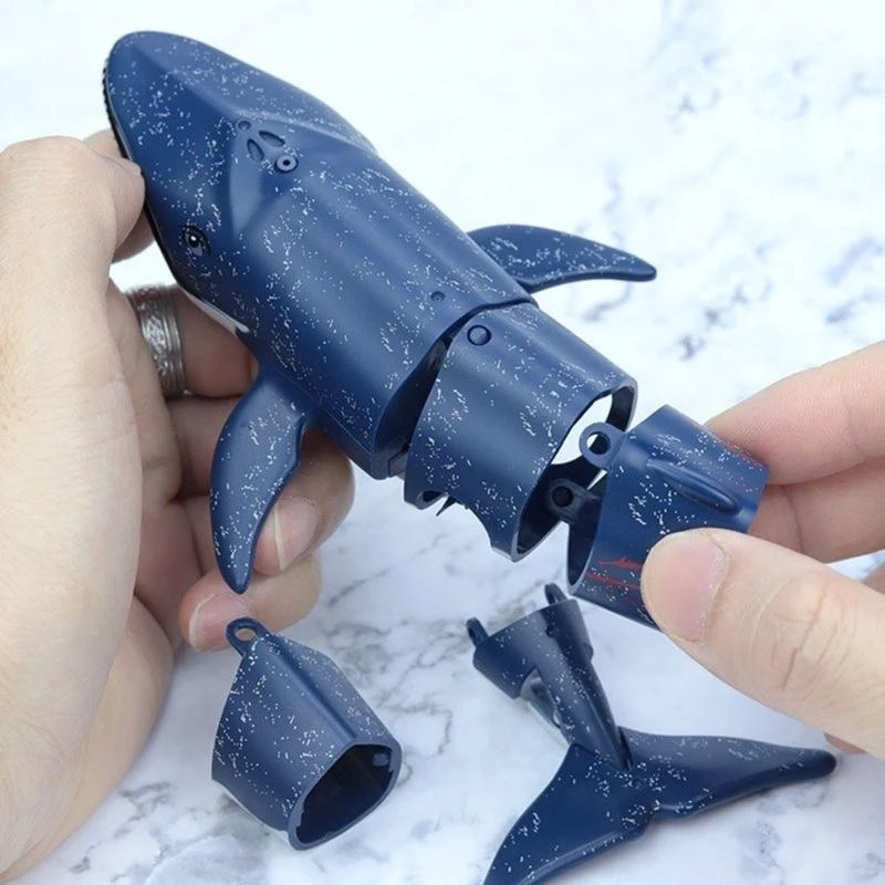 Realistische haaienspeelgoedduik en gemakkelijk te bedienen, perfect voor kinderen en haaienliefhebbers