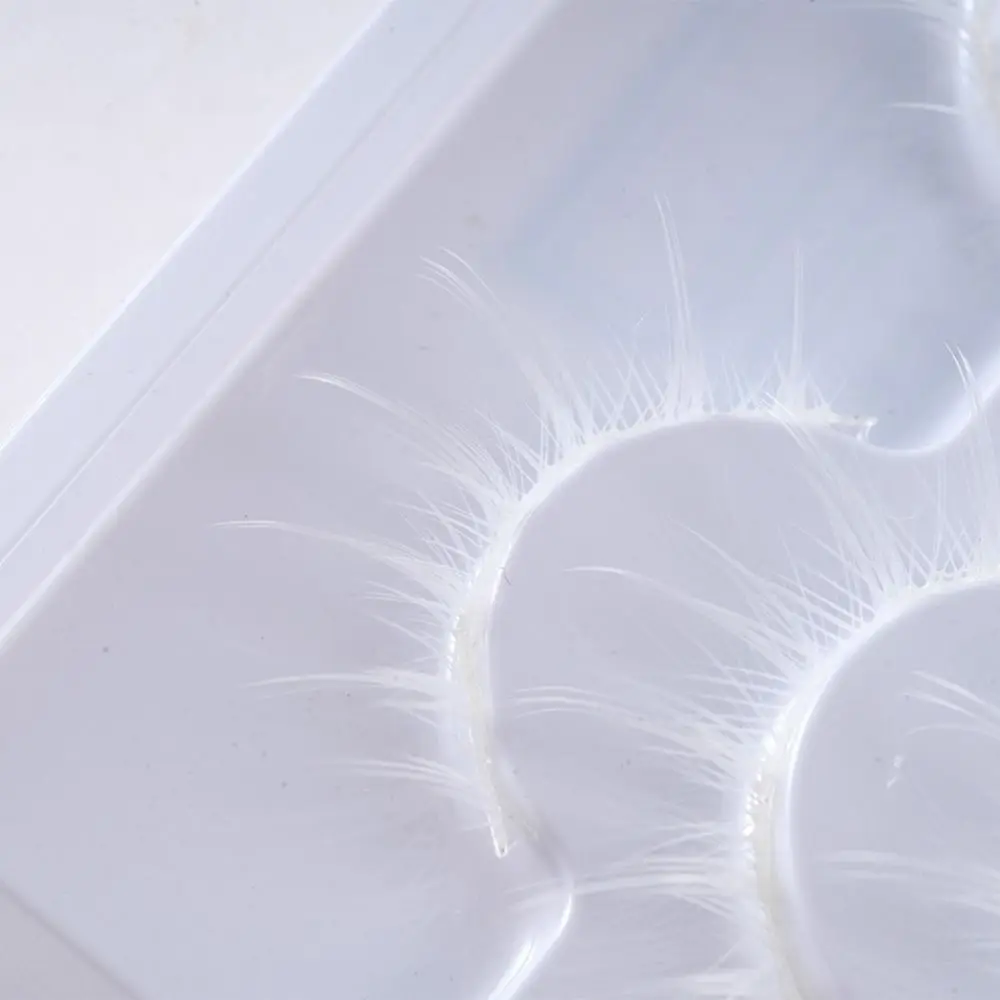 White White Anime Eyelashes Spiky Japanese Style 3D Upper Lashes Anime Manga Manga Lashes for Halloween Party Stage Masquerade