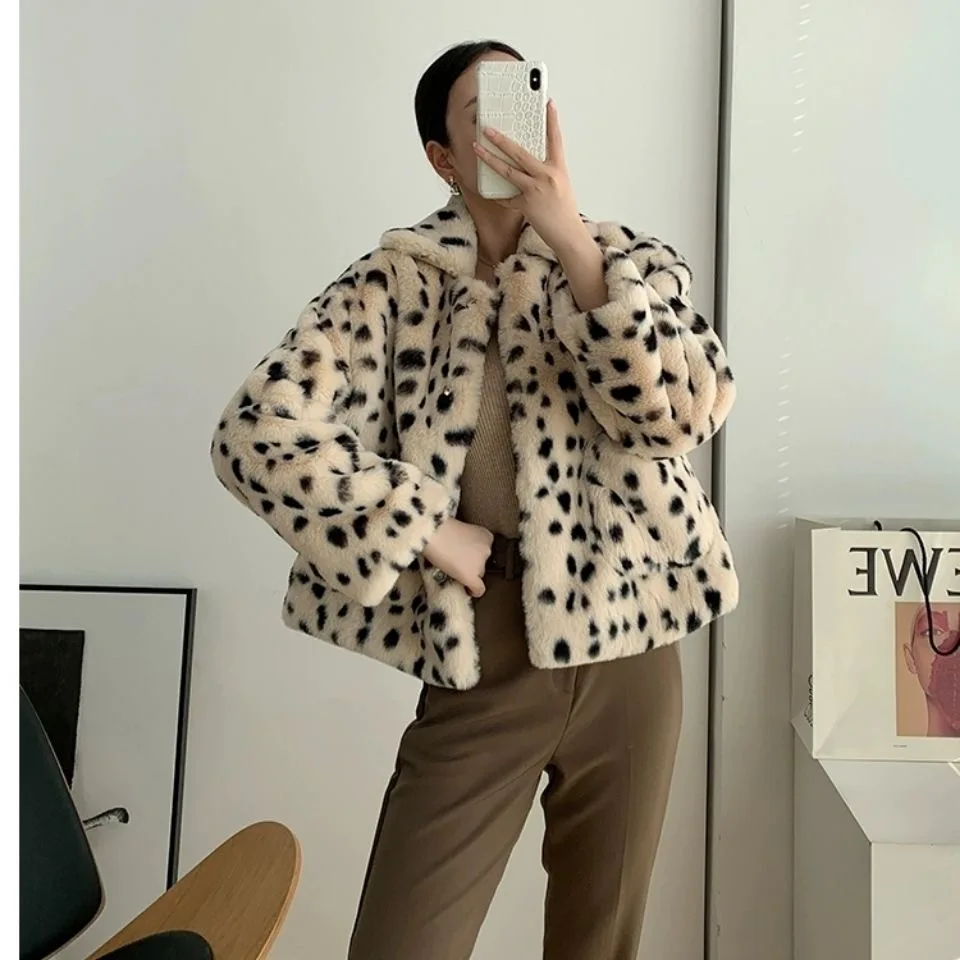 سترة قطيفة من الفرو المزيف على شكل الفهد سترة نسائية شتوية