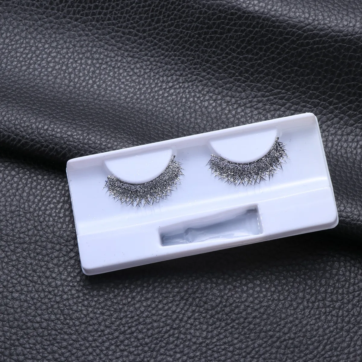 Faux-cils croisés brillants, Extension de cils longs et épais pour femmes et filles, fête Cosplay, maquillage quotidien, argent