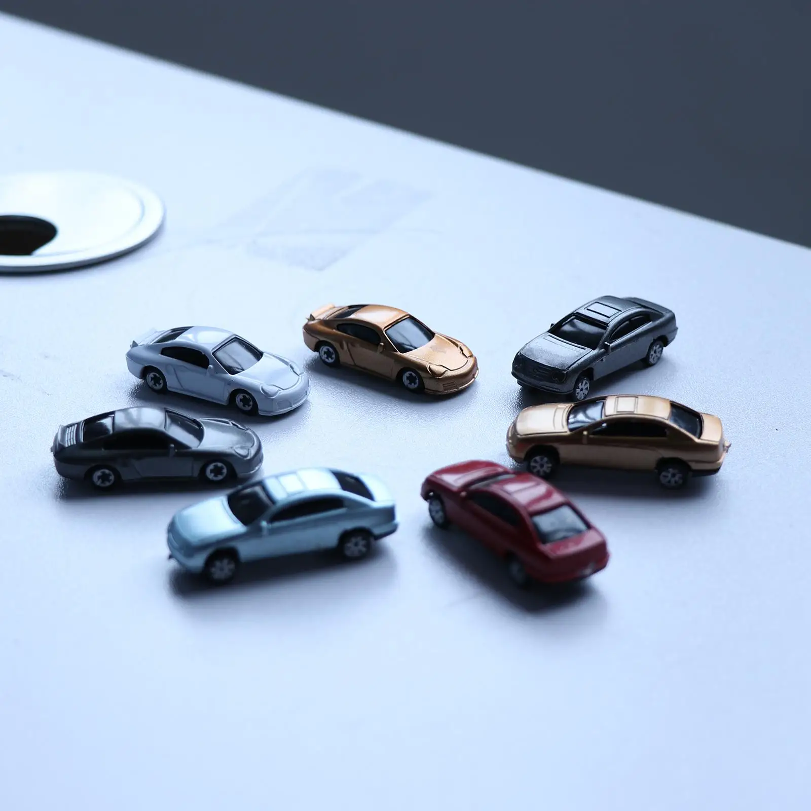 50pcs HO Scale Model Car Railway Layout Architecture Multicolor Train Scenery 1/87 Miniature Vehicle Car Toy Dollhouse Box Model