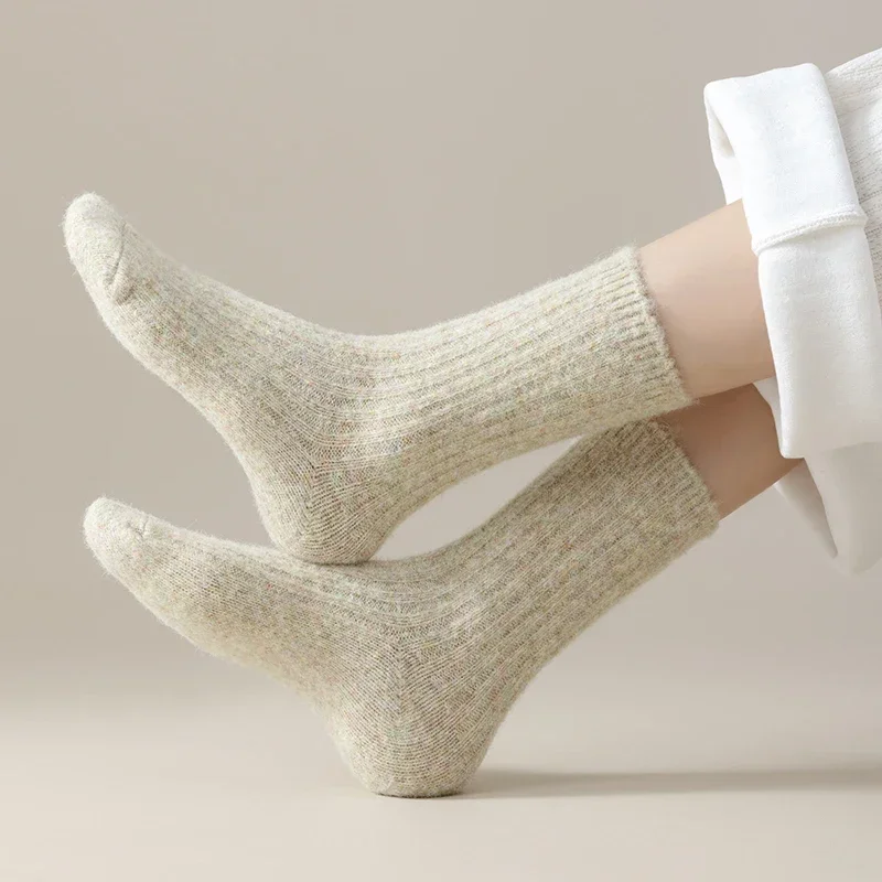 New Women Socks High Quality Thick Autumn Winter Wool Simple Floor Ladies Warm Socks Casual Basic Outdoor Long Socks Comfortable
