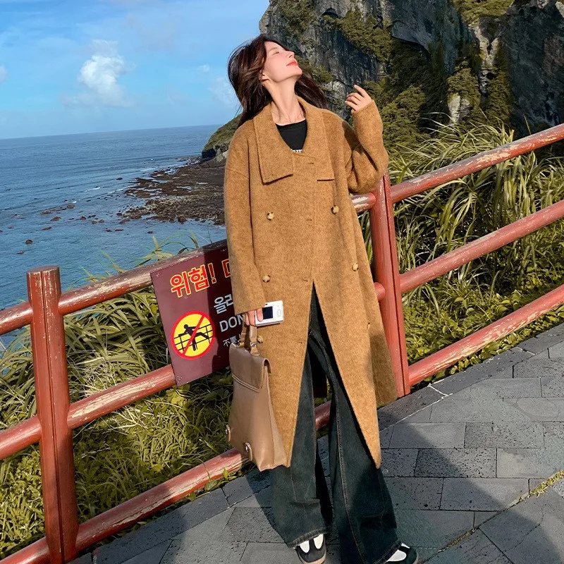 

A new youthful versatile comfortable skin-friendly casual and fashionable long woolen coat