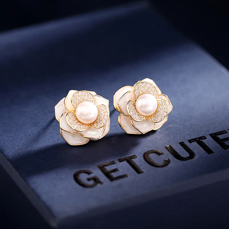 

Korean Style Design Sense Elegant Three-Dimensional Flower Earrings Silver Needle Ear Jewelry Zircon Inlaid Mother of Pearl Came