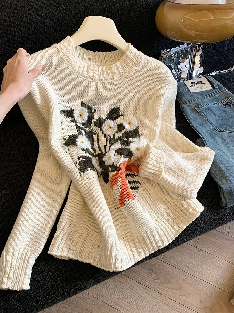 

Korean Sle Embroidered Knitted round Ne Loose Fit Women's Top Inner Wear Base irt Slimming Effect Autumn Winter Faion