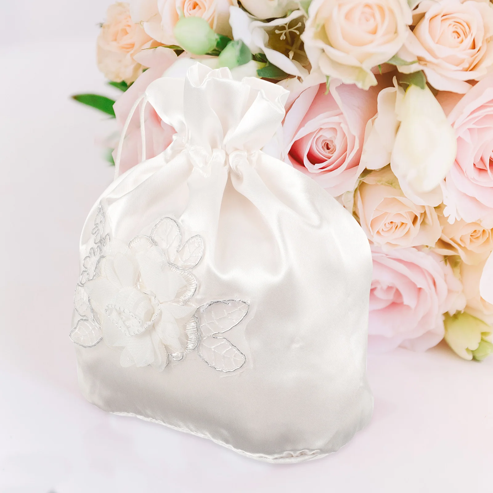 

Satin Bridal White Fabric Wedding Day Decorative Storage Convenient Party Atmosphere Gift Bags Bridesmaid Handbag