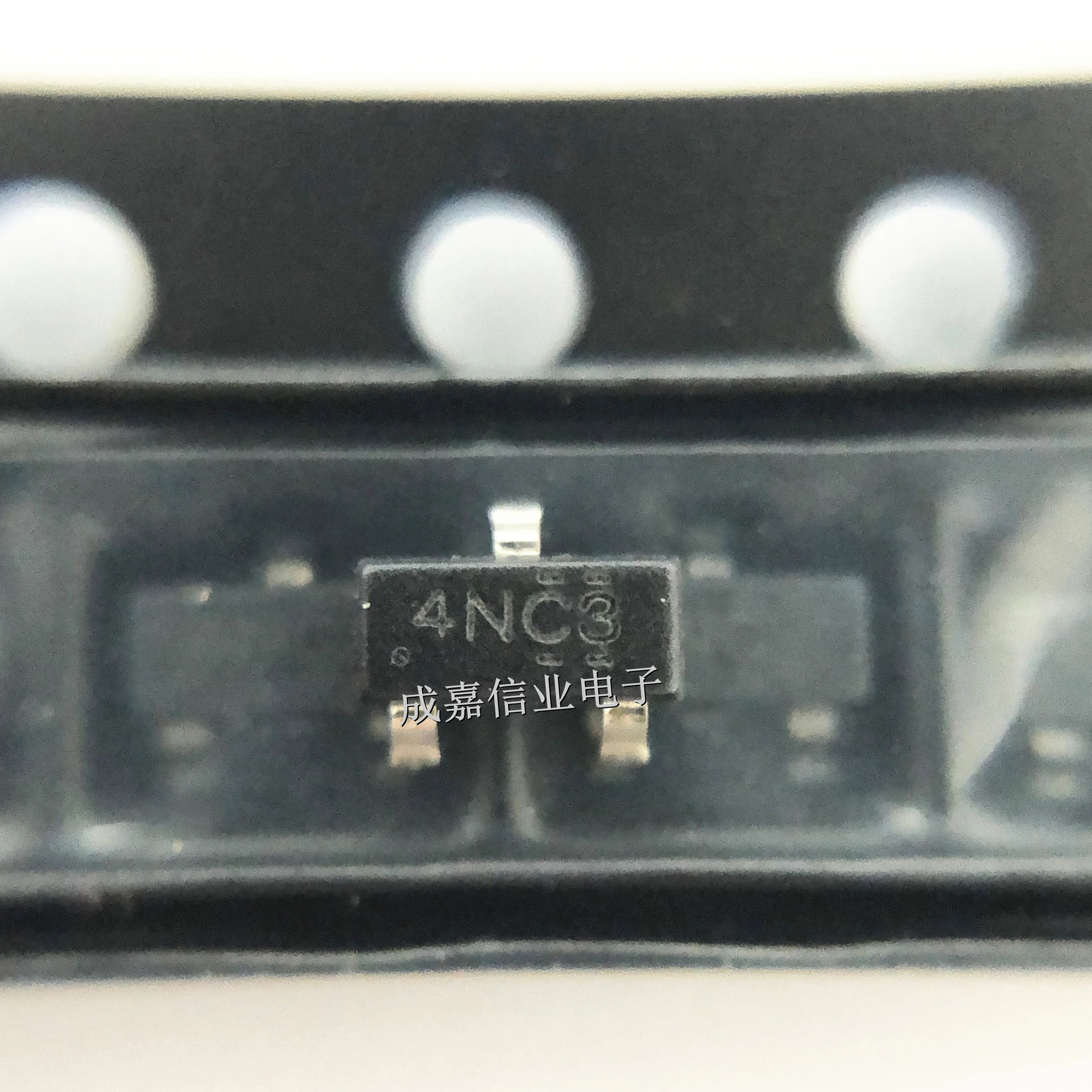 10pcs/Lot LM4040C50IDBZR SOT-23-3 MARKING;4NC3 Voltage References 15mA 5V Operating Temperature:- 40 C-+ 125 C
