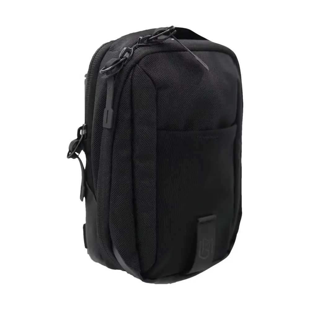 

Magnetic Water Bottle Sling Bag Large Capacity with Soft Shoulder Pads Gym Bottle Bag Waterproof Portable Crossbody Sports Bag
