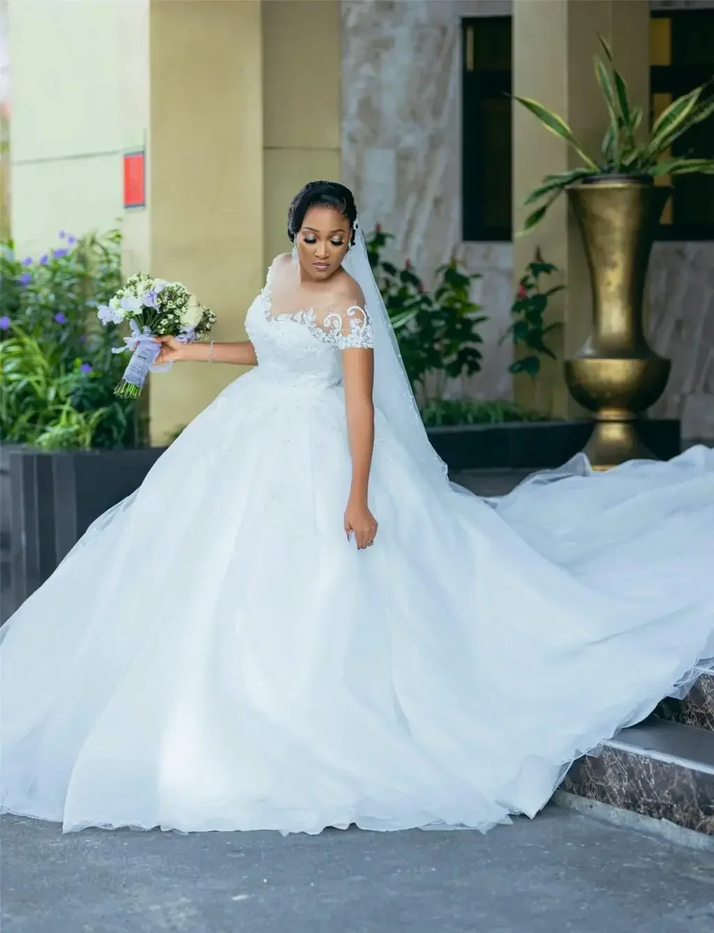 Vestido de novia africano con cuentas y apliques de manga corta personalizado, cola capilla, vestidos de novia de talla grande, Vestido Noiva Casamento