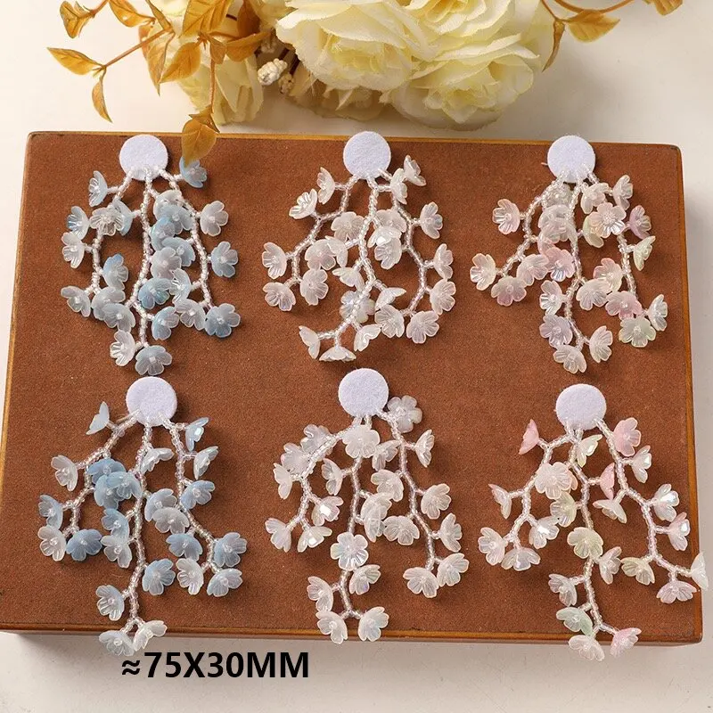 

Glass Beads Beaded Dangle Pendant Embellishment 7pcs Wholesale Lily of the Valley Flower Wedding Jewelry Decoration Accessory