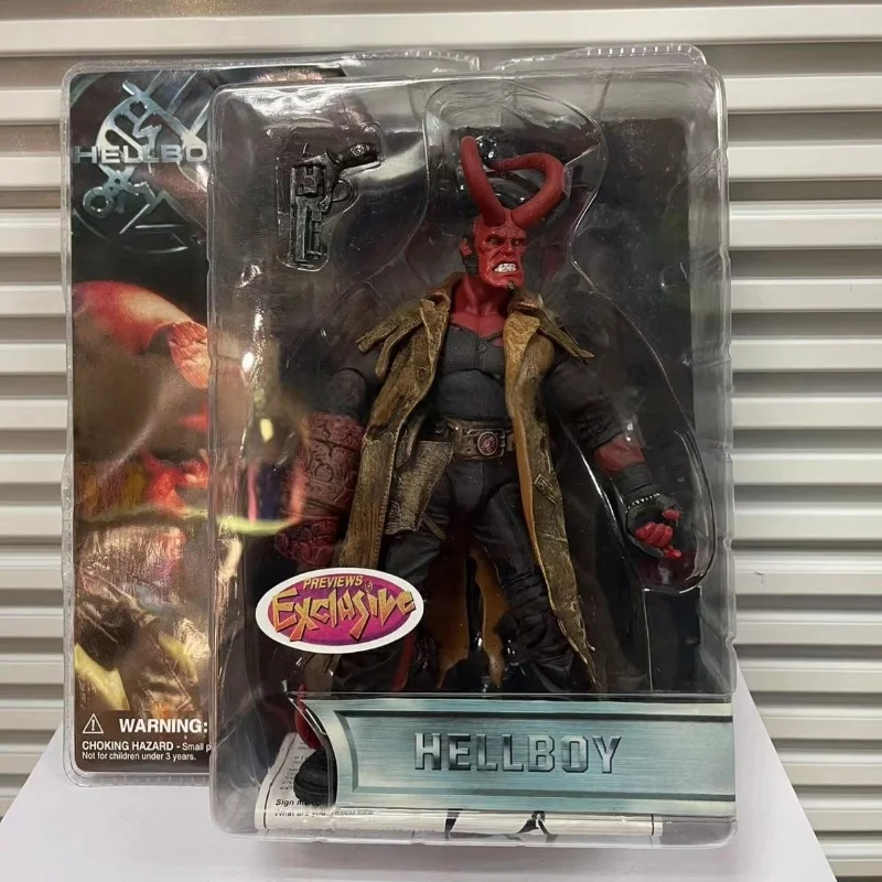 

NEW Hellboy Ivan Corpse & Gun Collectible Action Figure Model Toy