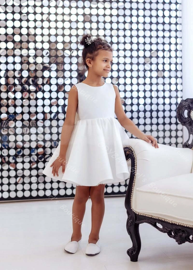 사용자 정의 소녀 파티 가운 라운드 넥 민소매 웨딩 꽃 소녀 드레스 위의 무릎 길이 2-14 어린이 친교 드레스와 활