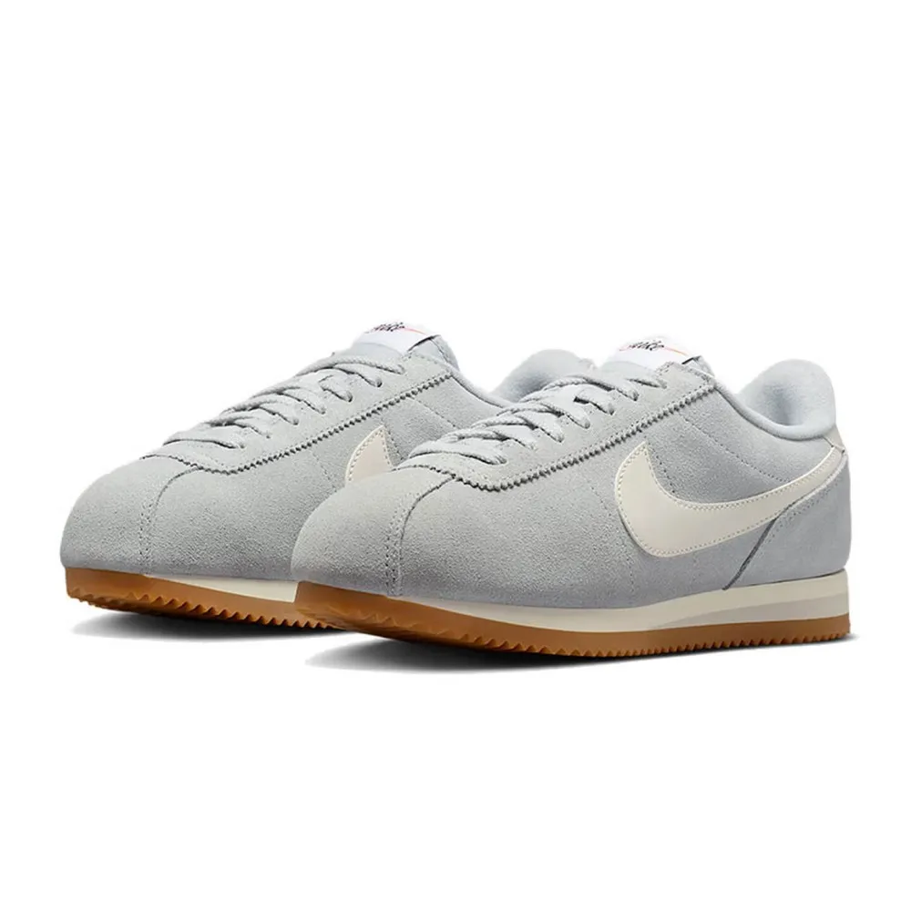 

Женские повседневные кроссовки Nike CORTEZ: нескользящие, прочные, мягкие, удобные, легкие и дышащие. IB1857-002