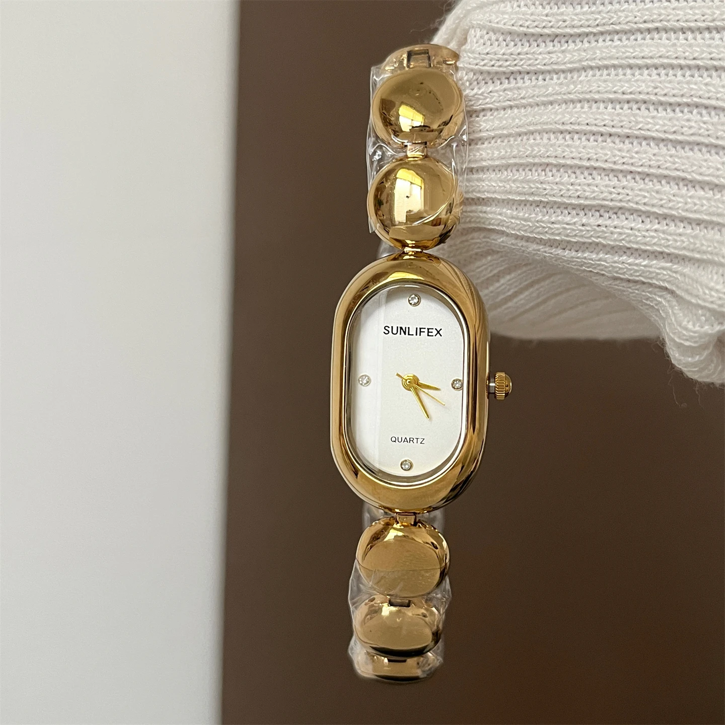 

New Oval Bean-Shaped Bracelet Watch For WomenRetro StyleExquisite And Elegant Bowl Watch, Ladies' Watch Series, Gift For Ladies.