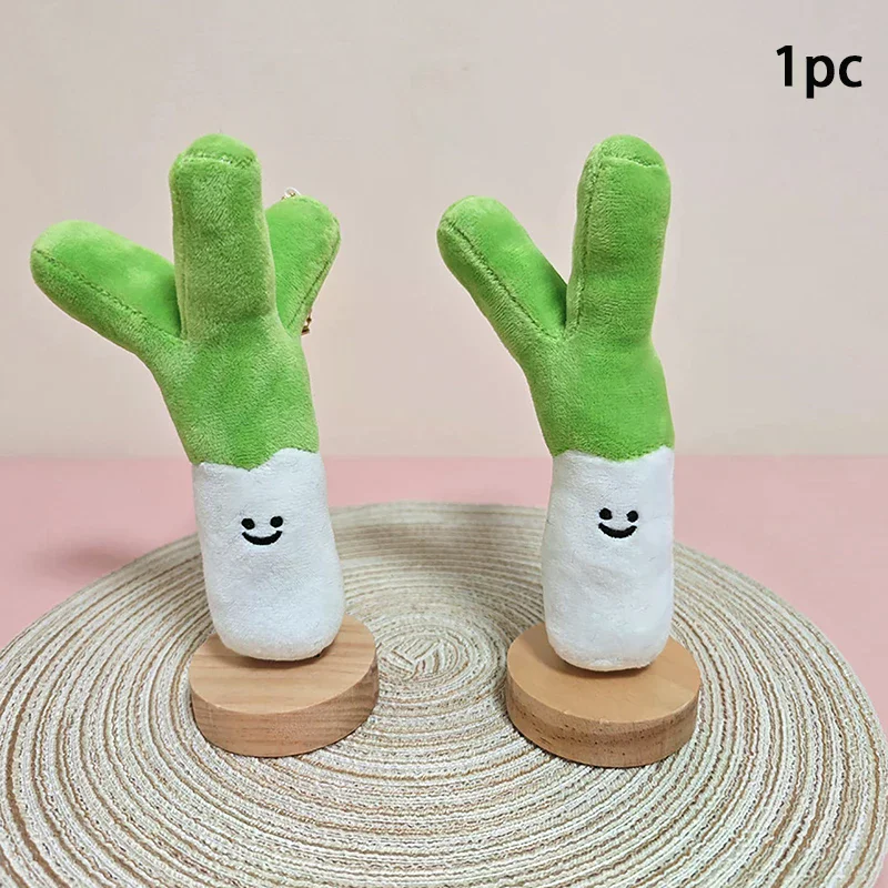 Adorable Stuffed Gift for Kids; Green Onions Plush Toy; Cartoon Scallion Garlic Doll; Veggie Pendant for Bag Car Keychain