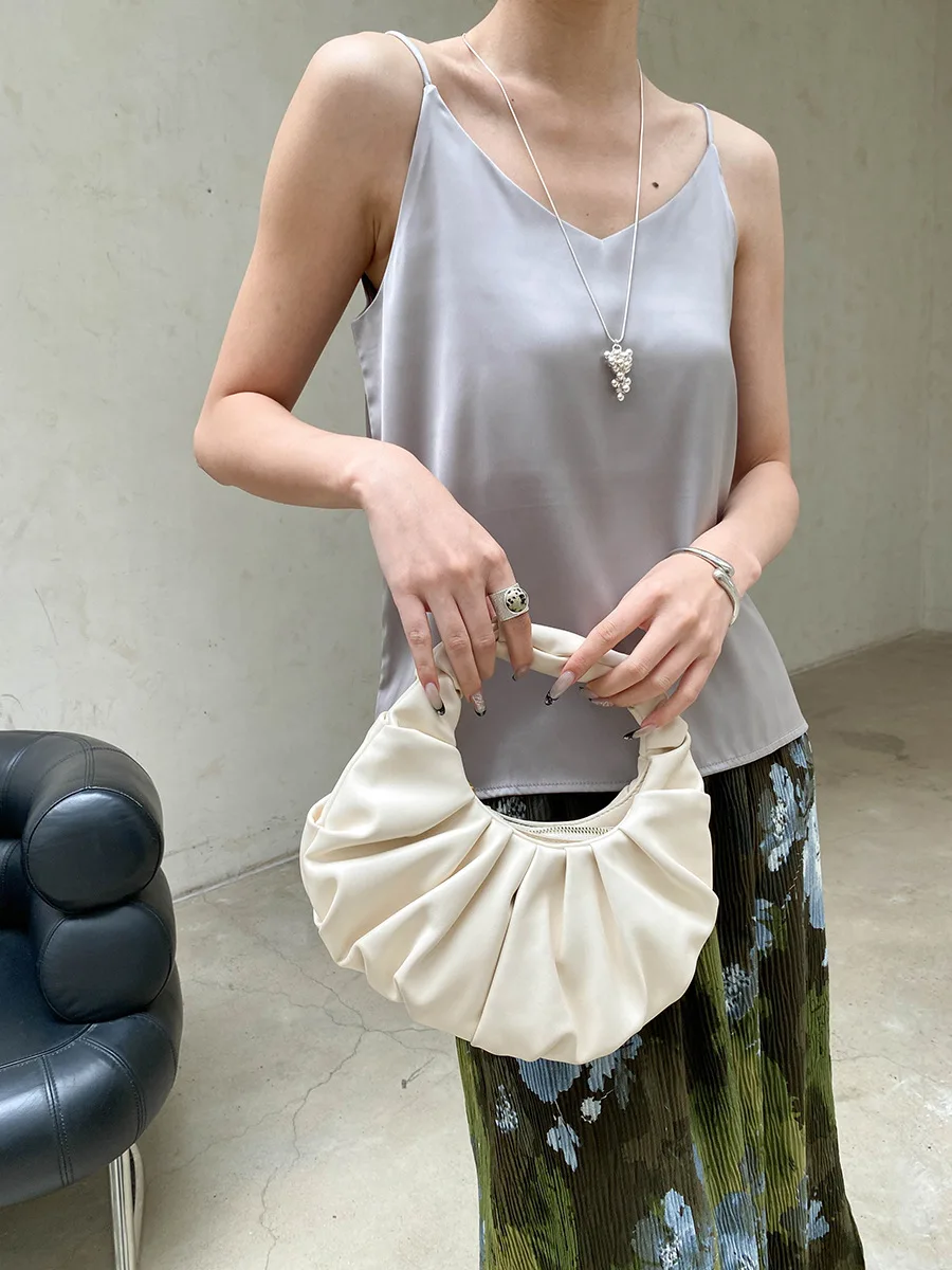 Sommerliches Damen-Casual-Top in Uni-Farbe, V-Ausschnitt, Satin-Camisole, sowohl für drinnen als auch draußen tragbar. – Detail 27