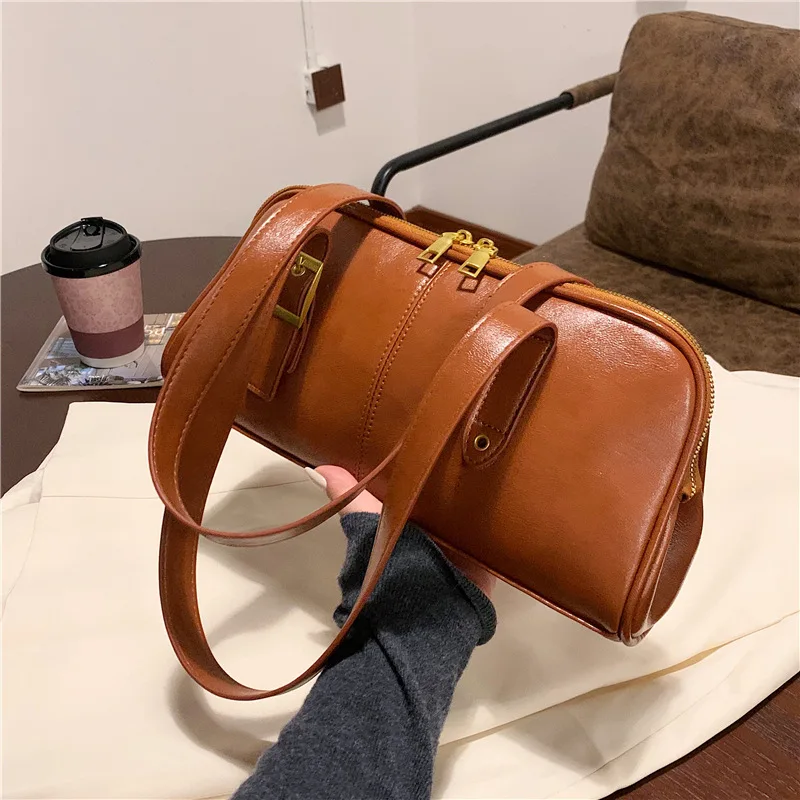 

2025 Niche Bowling Bag, Vintage Top Handle Purse for Women, Spacious Shoulder Crossbody, Aesthetic Day to Night Tote, Textured