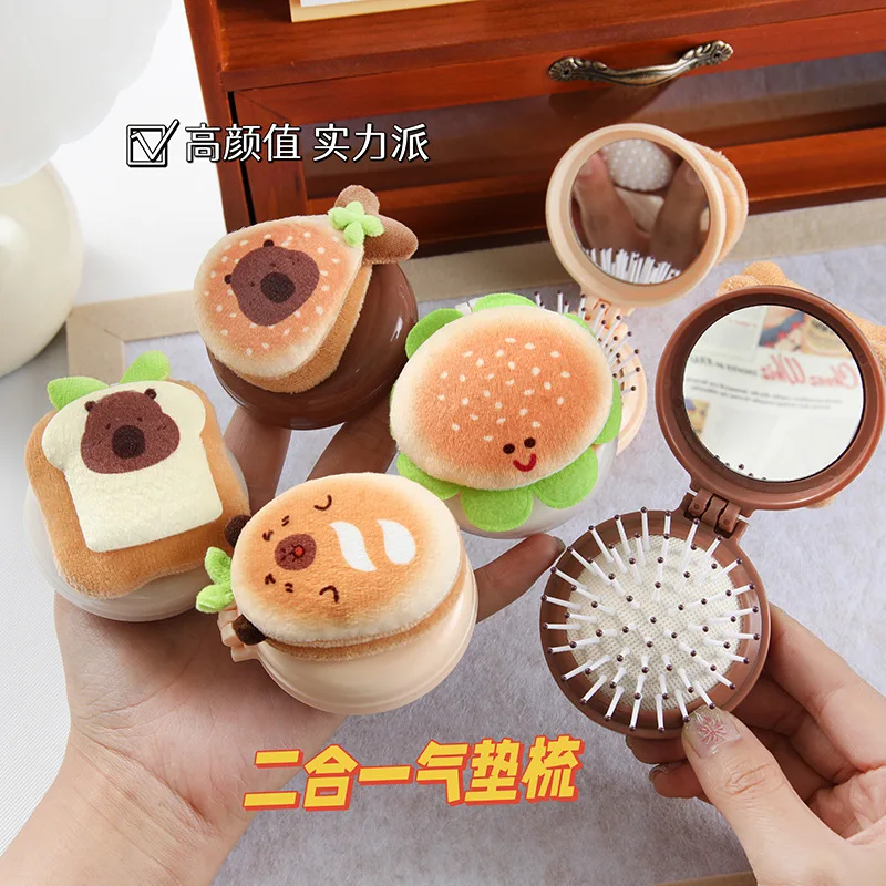 

Милая капибара, расческа на воздушной подушке, портативная мини-кукла с едой, кулон, маленькая расческа для девочек, складная расческа с подушкой безопасности, массажная расческа