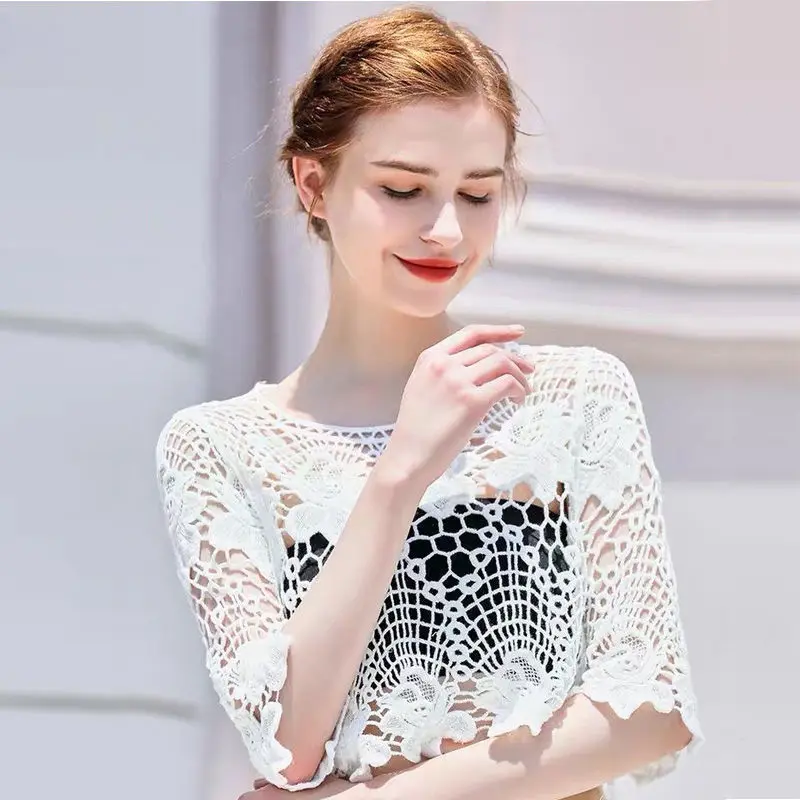 

Korean sunscreen knitted hollow-out lace cape summer versatile short small jacket blouse