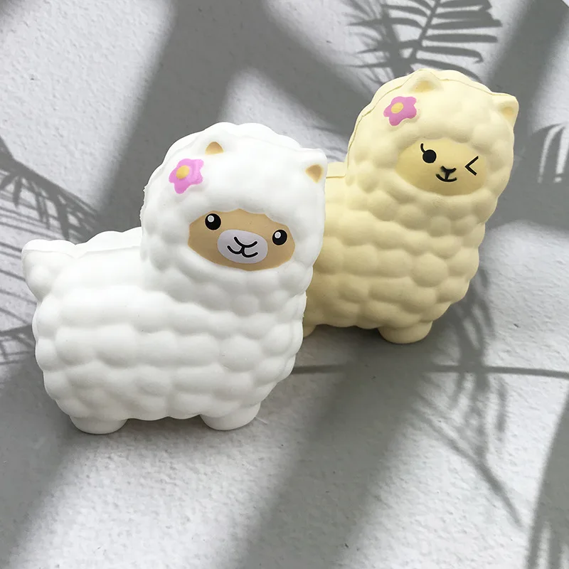 New Ins Cute Simulation Alpaca PU Squeeze Slow Rebound Toys Children Decompression Toys Pinch Music Fidget Toy Tabletop Ornament