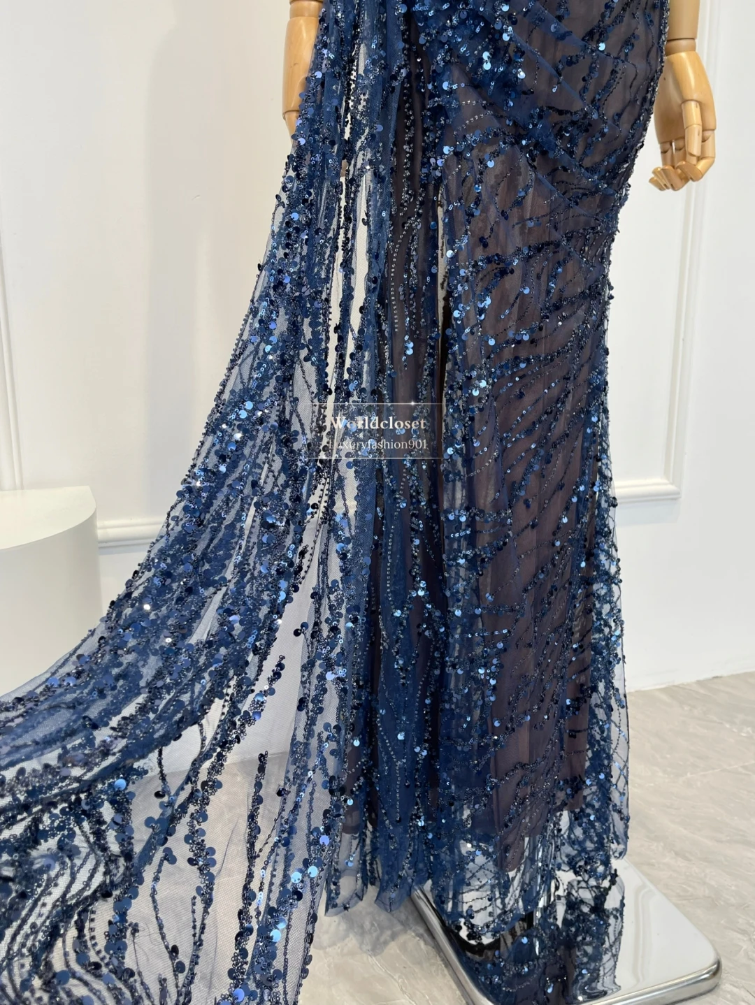 Marineblauwe avondjurk met één schouder en uitsnijding voor dames, zeemeerminjurk