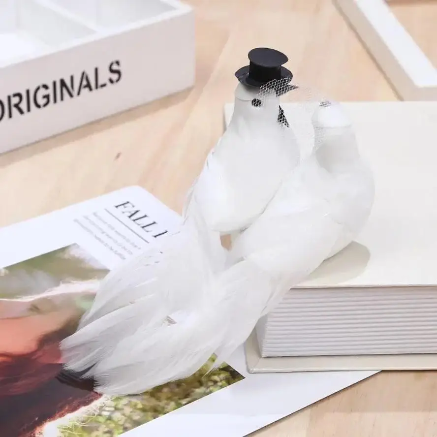 1 Pair Of Simulated White Couple Pigeons Plastic Feathers Love Peace Dove Bird Simulation Statue Home Garden Hanging Ornaments