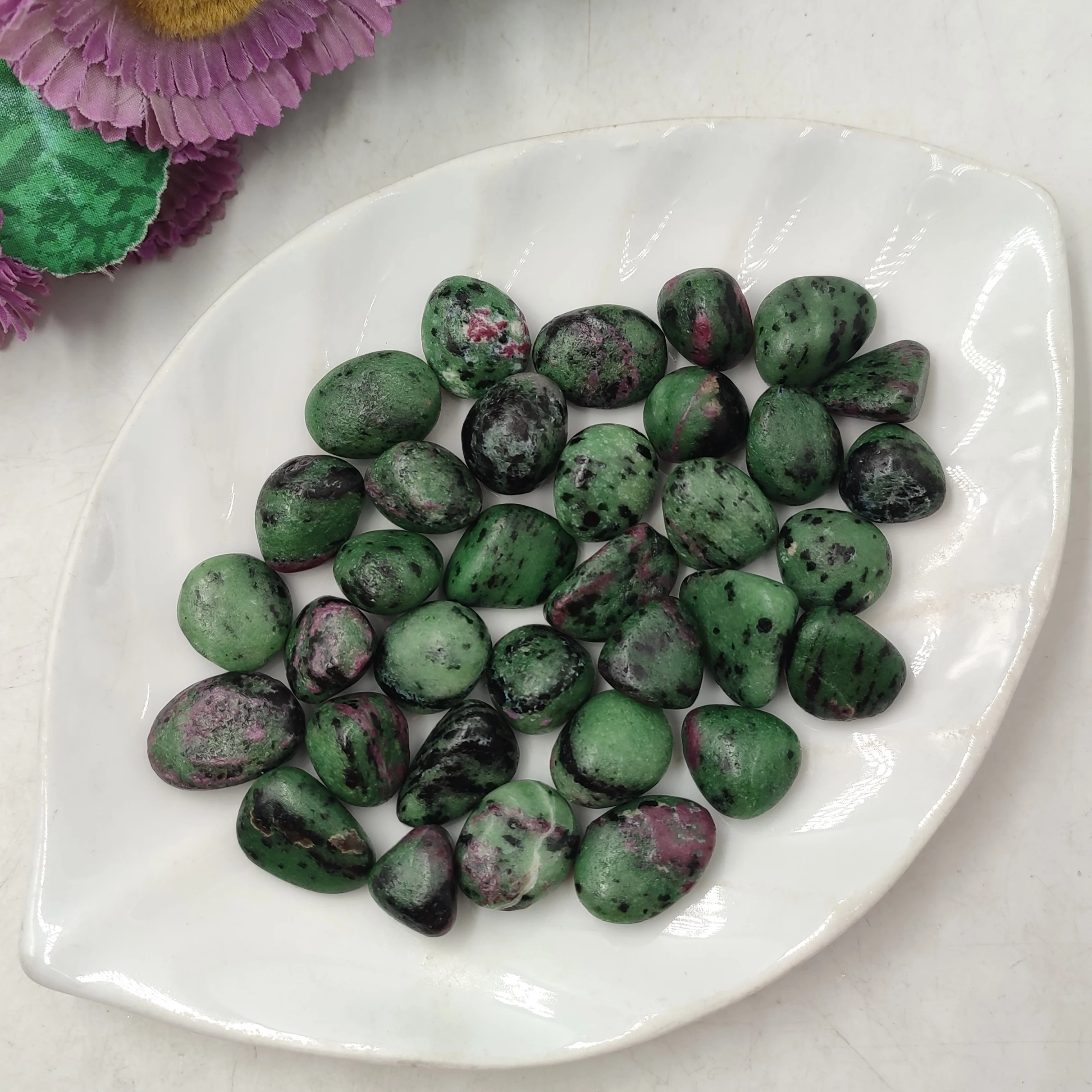 1pc Natural Red Green Ruby Zoisite Tumbled Stones Quartz Crystal Healing Gemstone Polished Mineral Specimen Home Room Decoration