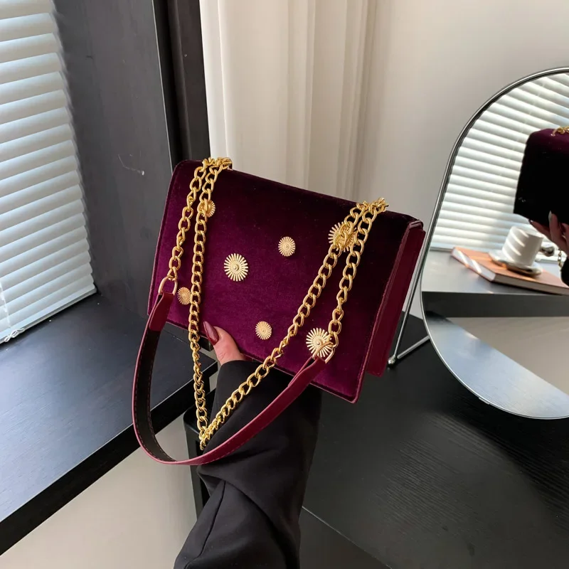 Bao Joker Golden Velvet Handbag 2024 Early Spring New Fashion Shoulder Bag Temperament Ladies Armpit Shoulder Bag