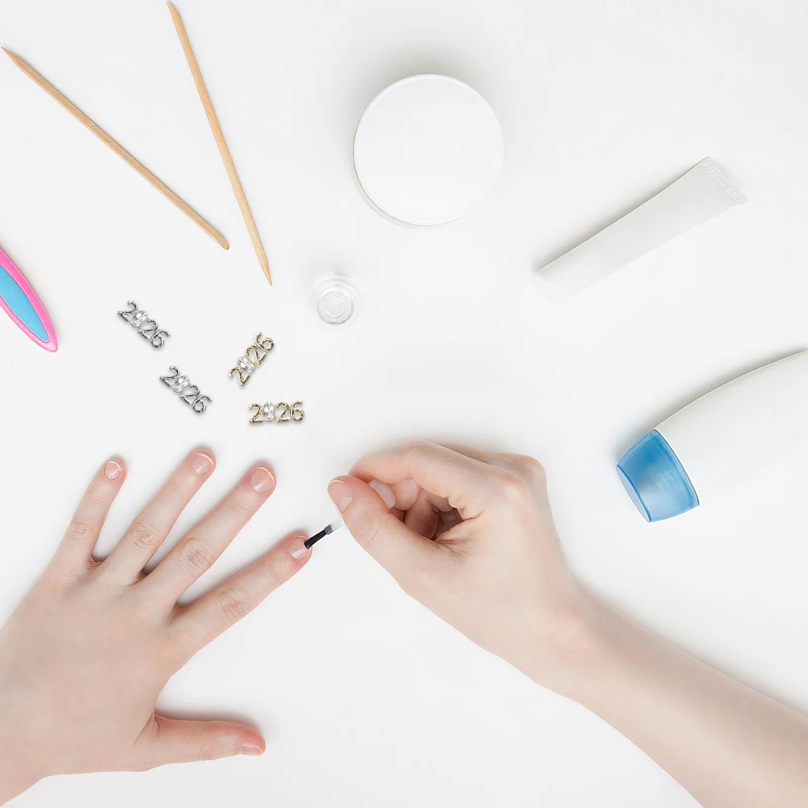 ชาร์มโลหะรูปตัวเลข 60 ชิ้น รุ่น 2026 สำหรับตกแต่งเล็บ งานปาร์ตี้ งานแต่งงาน อุปกรณ์ทำเล็บ