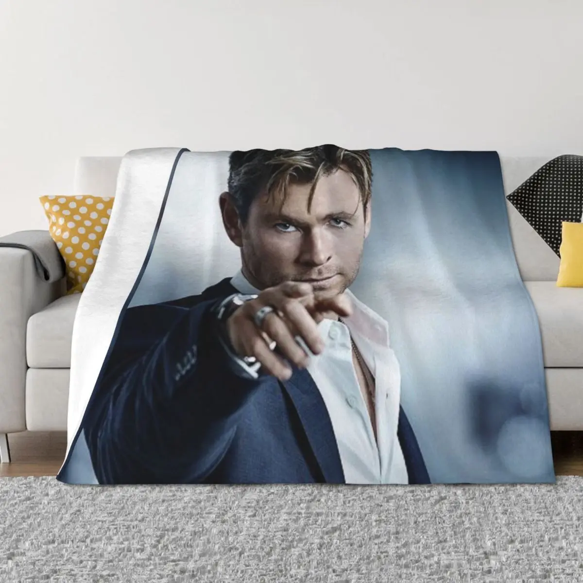 

Chris Hemsworth Throw Blanket Warm Giant Sofa Decorative Beds Picnic Blankets