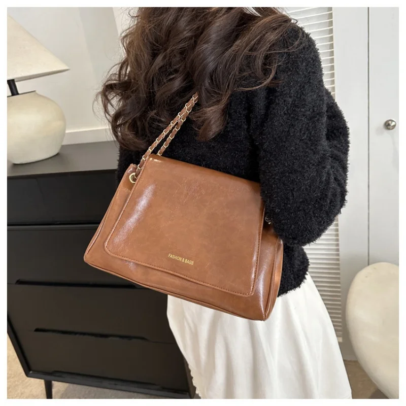 السيدات كبار الرجعية سعة كبيرة حمل حقيبة الفتيات أزياء بسيطة ركاب حقيبة كتف الترفيه لون نقي الرجعية سلسلة Crossbody #2