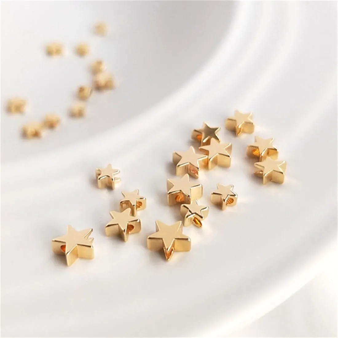 

14K Gold-Plated Five-Pointed Stars Through Holes Scattered Beads, Handmade Jewelry, Earrings Material, Direct Suppl Accessories