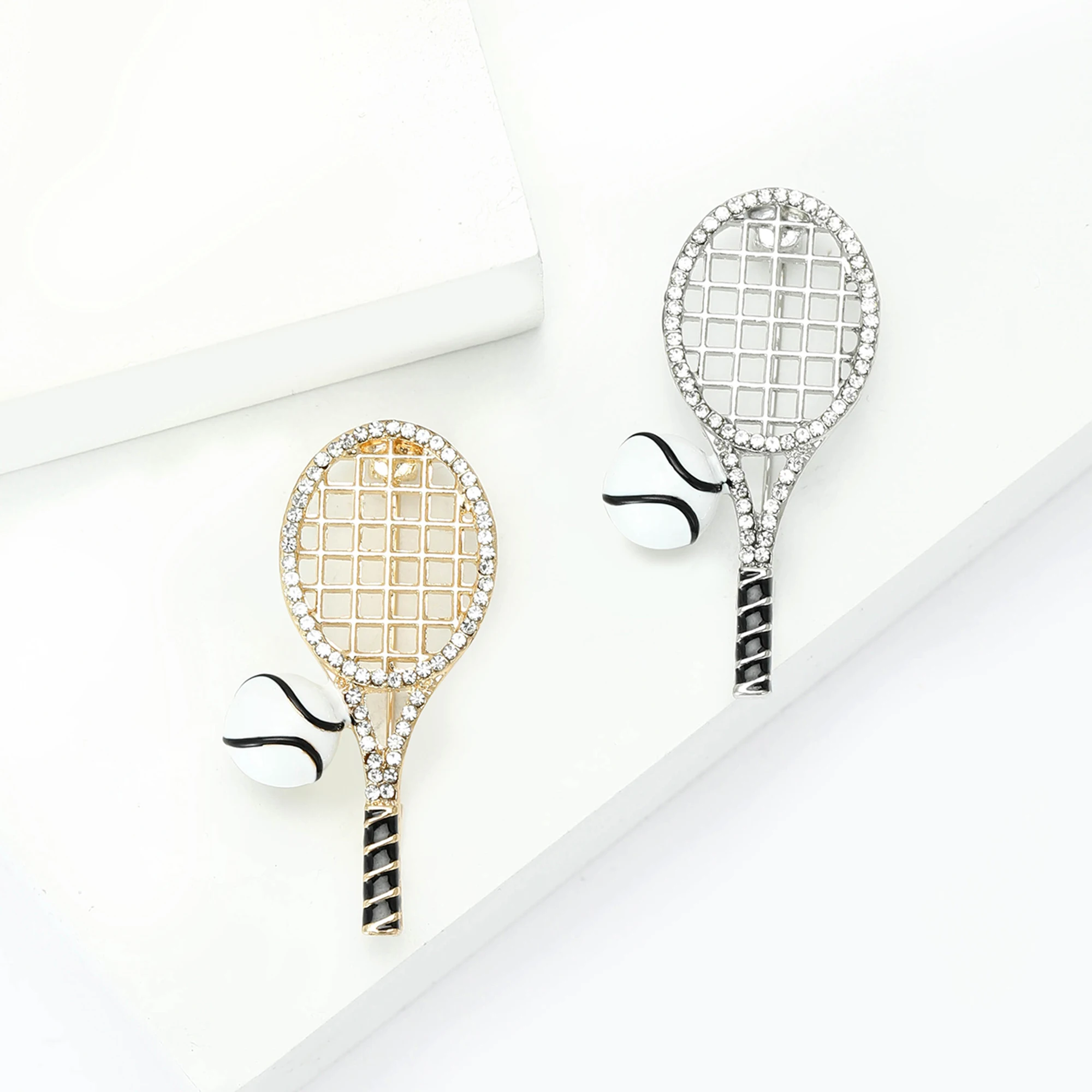 Klassische Strass-Tennisschläg – Badminton Icon Bewertung und Preis