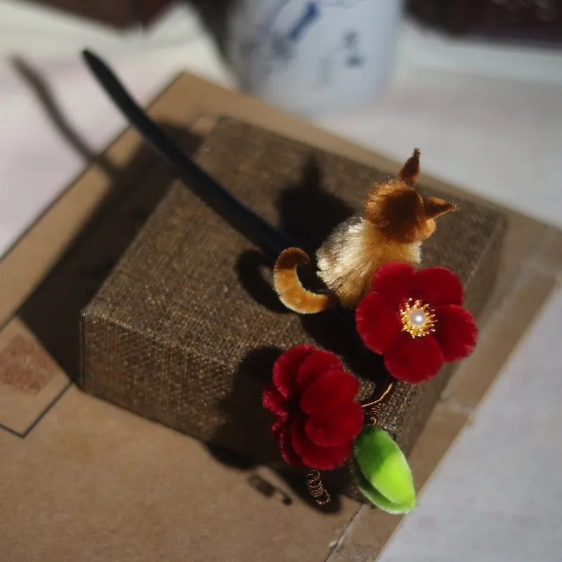 Pure Exquisite Handmade Heritage Velvet Cat Ebony Hairpin with Red Plum Blossom for Hanfu New Chinese Vintage Women Accessory