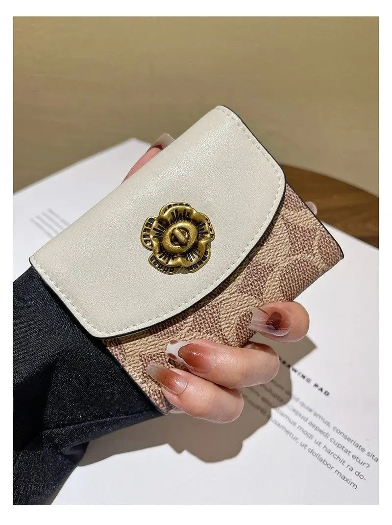 High End Camellia Organ Card Bag Exquisite Zero Wallet Multi Slot Light Luxury Retro Fashion Multi Functional Storage Wallet