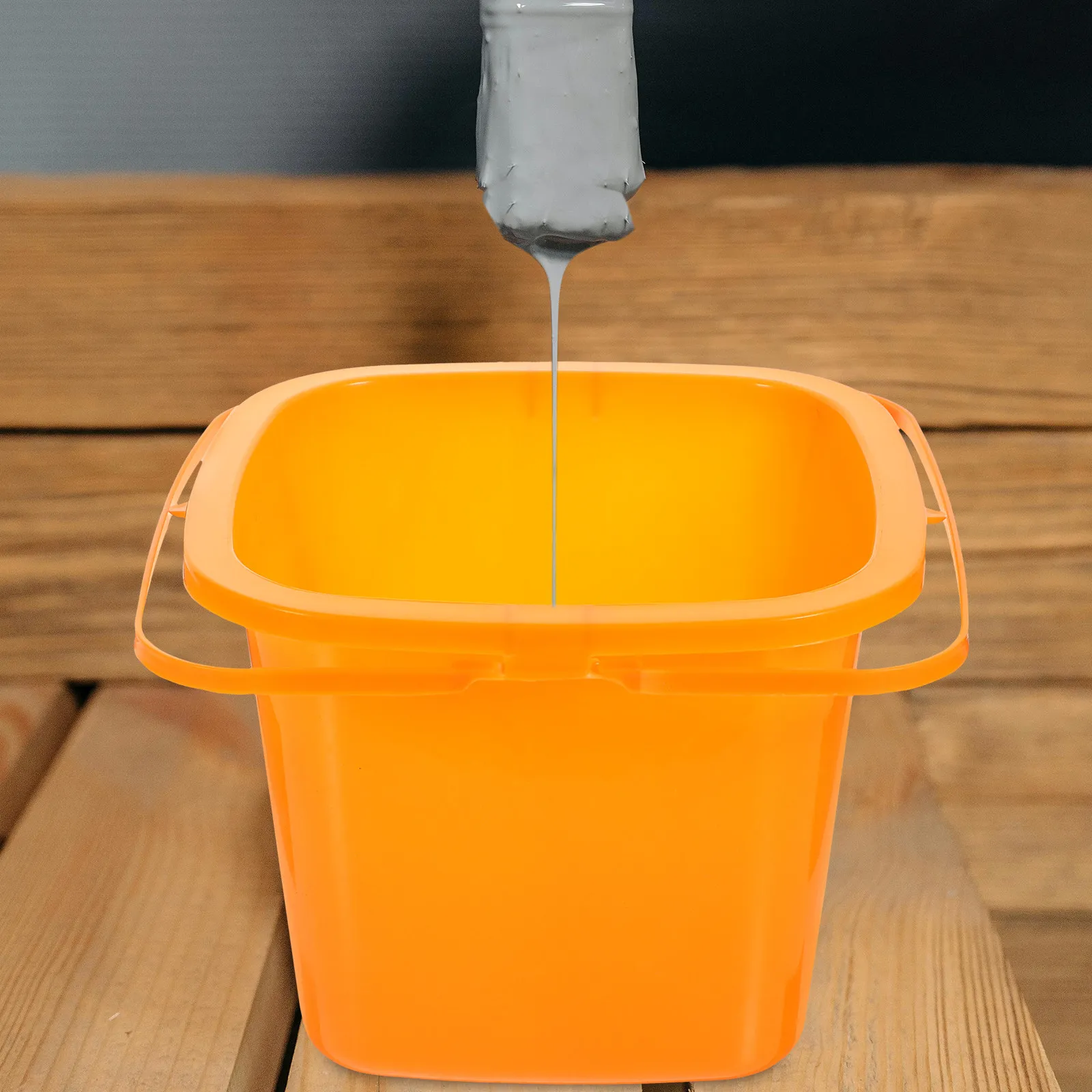 

Small Plastic Paint Bucket Lightweight Handheld Storage Pail for Paint Pigment Storing Cleaning and Art Projects